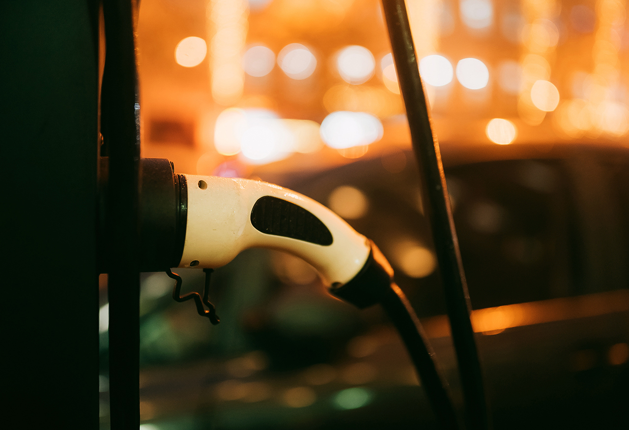 Electric vehicle charger